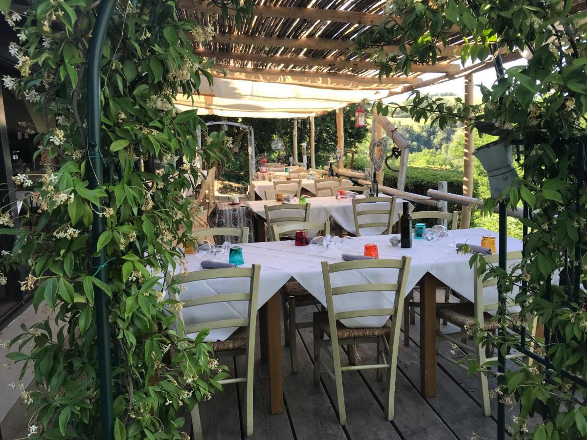 Locanda Montepaolo Dovadola エクステリア 写真