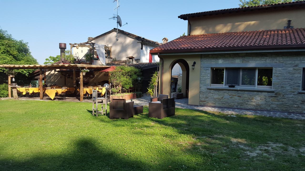 Locanda Montepaolo Dovadola エクステリア 写真